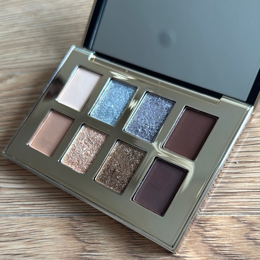Bobbi Brown Dream Gleam Luxe eye shadow palette